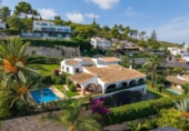 Chalet independiente con terreno en venta en la España, Jávea, ref: TR384137 foto