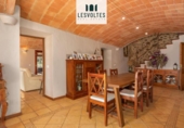 Chalet independiente con terreno en venta en la España, Corçà, ref: TR385096 foto