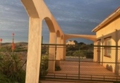 Chalet independiente con terreno en venta en la España, Orihuela, ref: TR400050 foto