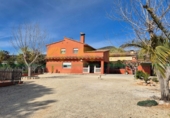 Xalet independent amb terreny en venda a Ontinyent ref.: TR386081 foto