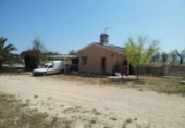 Xalet independent amb terreny en venda a la España, Castalla, ref.: TR386483 foto