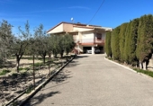 Chalet independiente con terreno en venta en la España, Elche, ref: TR400058 foto