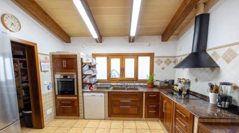 Балеарские острова - Лас-Салинас - 255m2
