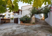Detached villa with land for sale on España, Ses Salines, ref: TR386378 photo