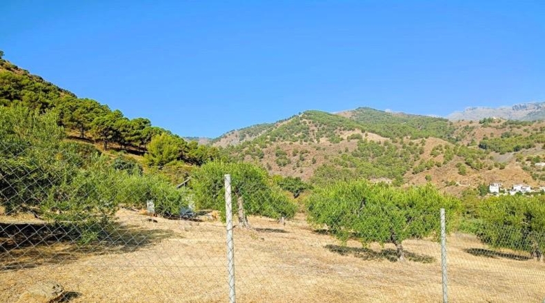 Málaga - Tolox - 5939m2