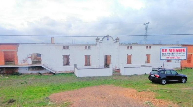 Badajoz - Бадахос - 15000m2