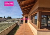 Chalet independiente con terreno en venta en La Lastrilla ref: TR387157 foto