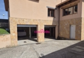 Chalet independiente con terreno en venta en La Lastrilla ref: TR387157 foto