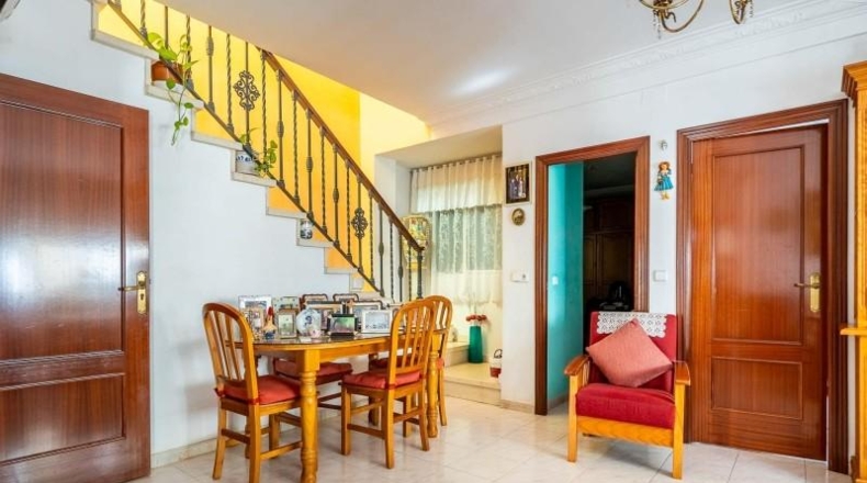 Севилья - San Juan de Aznalfarache - 210m2