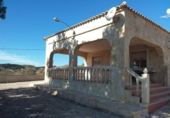 Chalet independiente con terreno en venta en la España, Crevillente, ref: TR400101 foto