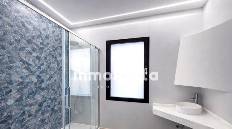 Аликанте - La Nucía - 2213m2