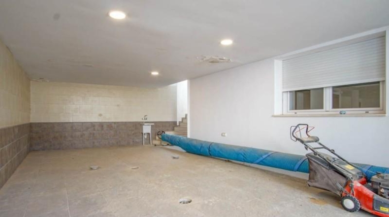 Аликанте - l'Alfàs del Pi - 1094m2