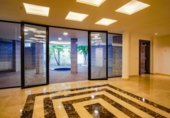 Chalet independiente con terreno en venta en la España, L'Alfàs del Pi, ref: TR387541 foto
