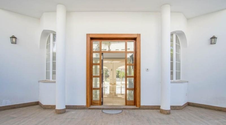 Аликанте - l'Alfàs del Pi - 1094m2
