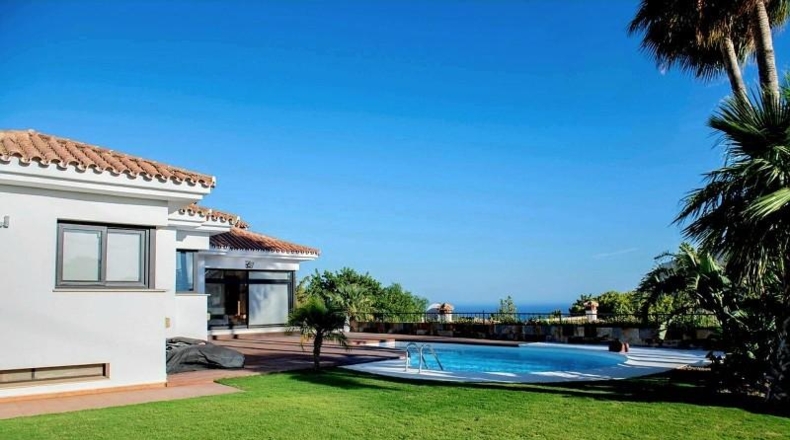 Малага - Benalmádena - 847m2