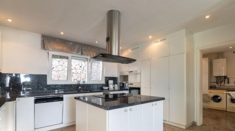 Pontevedra - O Rial - 1190m2