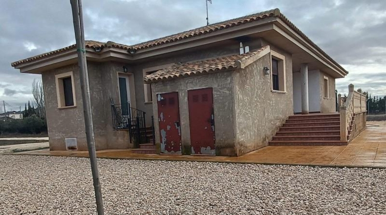 Valencia - Valencia - 8200m2
