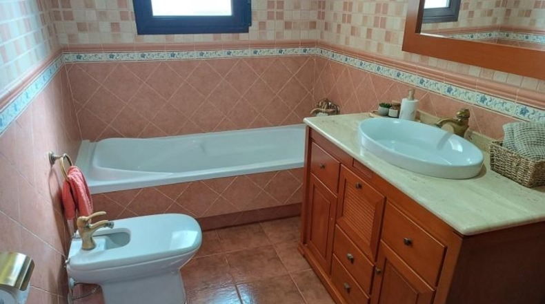 Valencia - Valencia - 8200m2