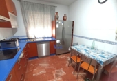 Дом с участком на продажу в городе Alcalá de Guadaíra. Фото