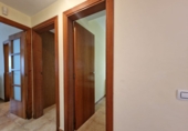 Дом с участком на продажу в городе Cunit. Фото
