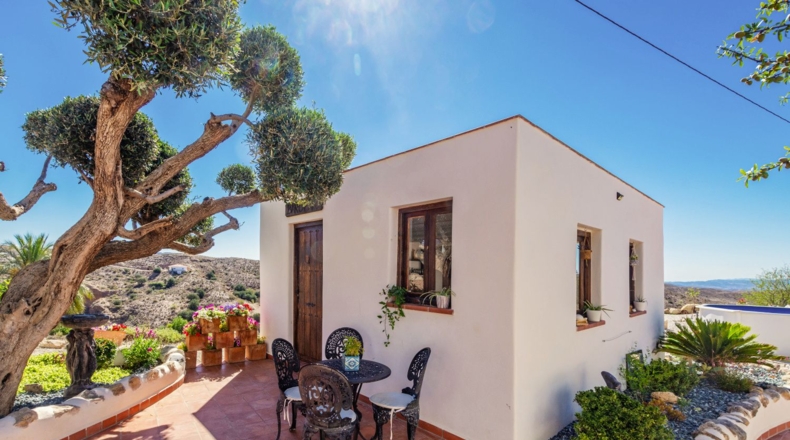 Almeria - Oria - 8000m2