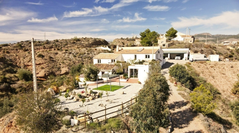 Almeria - Oria - 8000m2