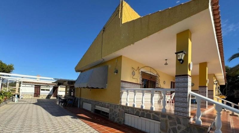 Alicante - San Vicente del Raspeig - 375m2