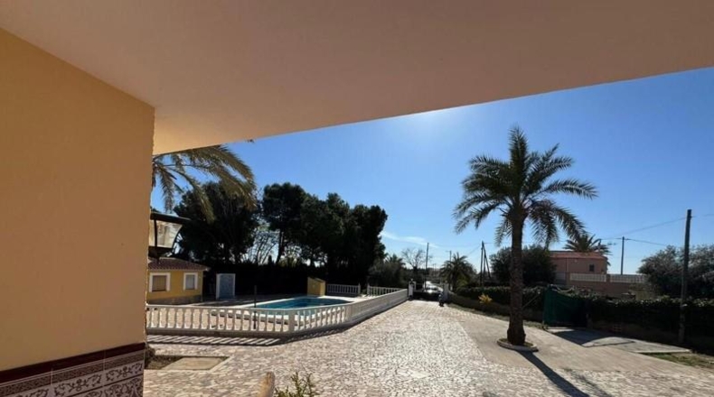 Alicante - San Vicente del Raspeig - 375m2