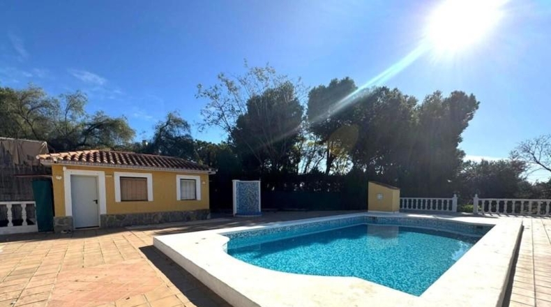 Alicante - San Vicente del Raspeig - 375m2