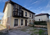 Xalet independent amb terreny en venda a Torrelavega ref.: TR393924 foto