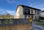 Xalet independent amb terreny en venda a Torrelavega ref.: TR393924 foto