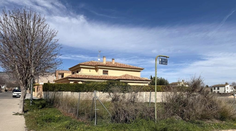 Albacete - Caudete - 812m2