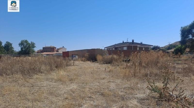 Palencia - Monzón de Campos - 1500m2