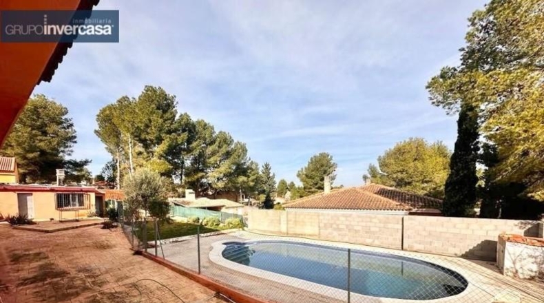 Valencia - Turís - 955m2