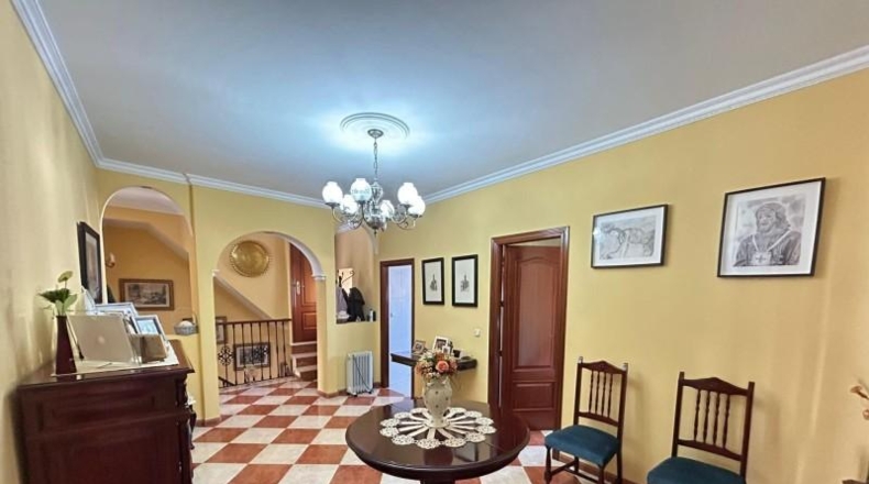 Málaga - Antequera - 270m2