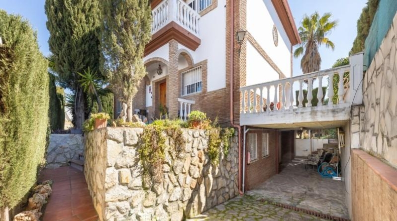 Granada - Peligros - 476m2