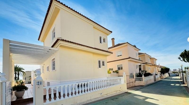 Alicante - Торревьеха - 350m2