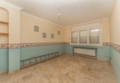 Дом с участком на продажу в городе Montornès del Vallès Фото