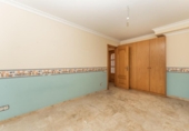 Дом с участком на продажу в городе Montornès del Vallès Фото