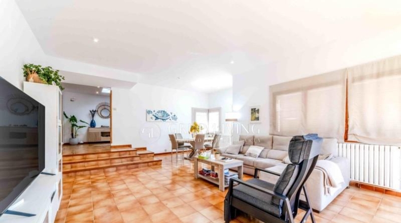 Барселона - Vilanova i la Geltrú - 353m2