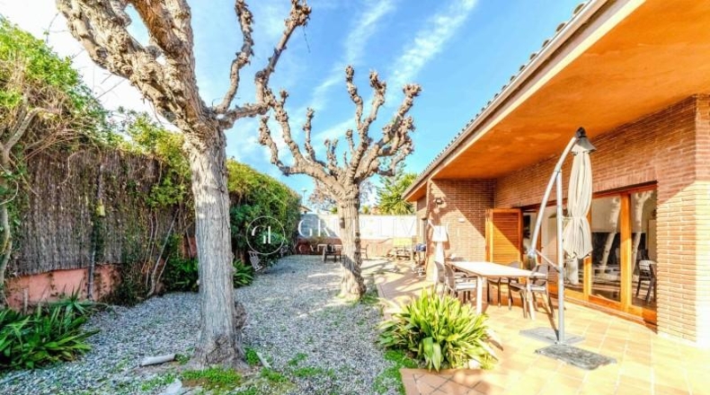 Барселона - Vilanova i la Geltrú - 353m2