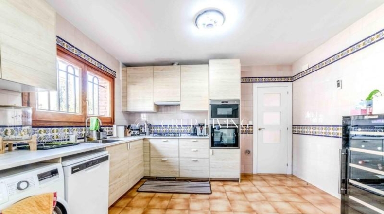 Барселона - Vilanova i la Geltrú - 353m2