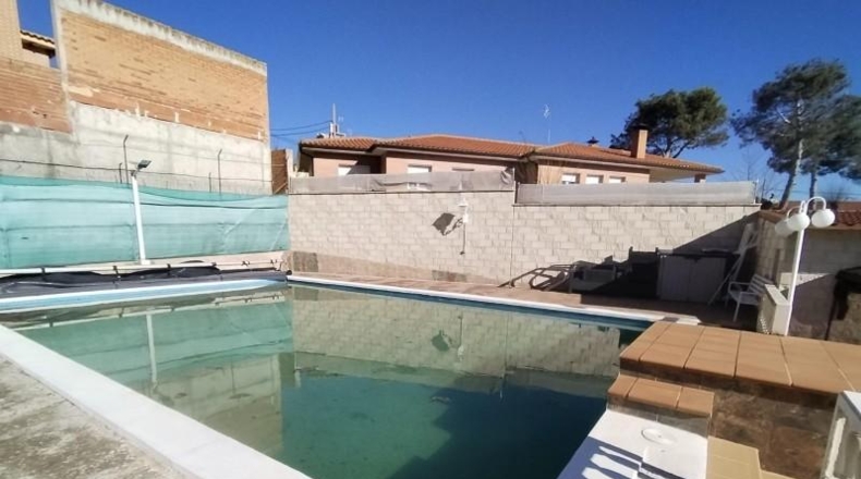 Community of Madrid - Campo Real - 1400m2