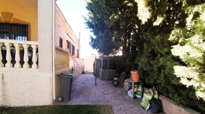 Community of Madrid - Campo Real - 1400m2