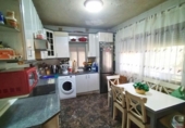 Отдельно стоящий дом с участком на продажу в городе Campo Real Фото
