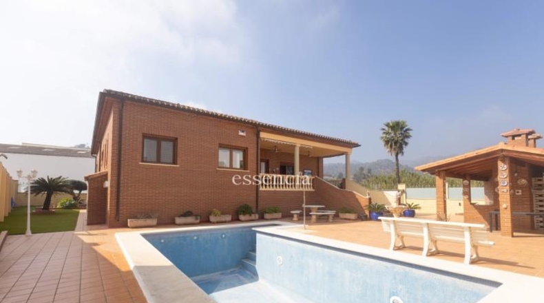 Valencia - Benirredrà - 486m2