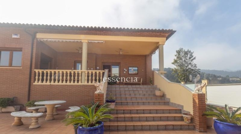 Valencia - Benirredrà - 486m2