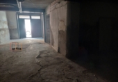 Дом с участком на продажу в городе Вальдепеньяс. Фото