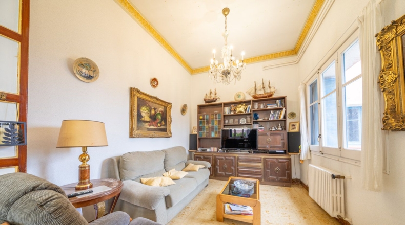 Жирона - Bescanó - 1400m2