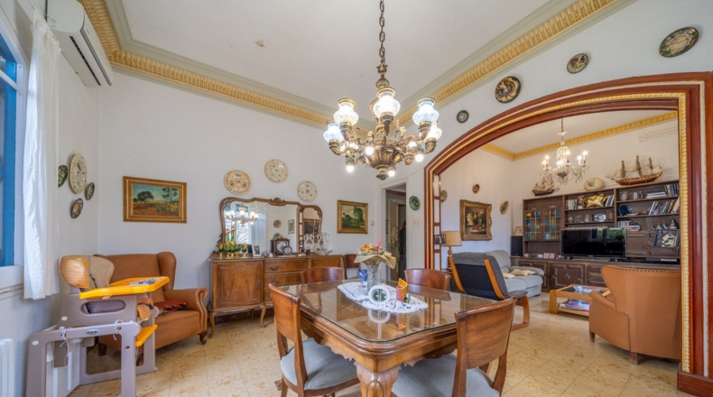 Жирона - Bescanó - 1400m2